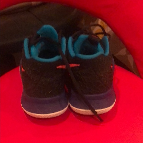 Kyrie Irving Basketball Tennis - Picture 2 of 4